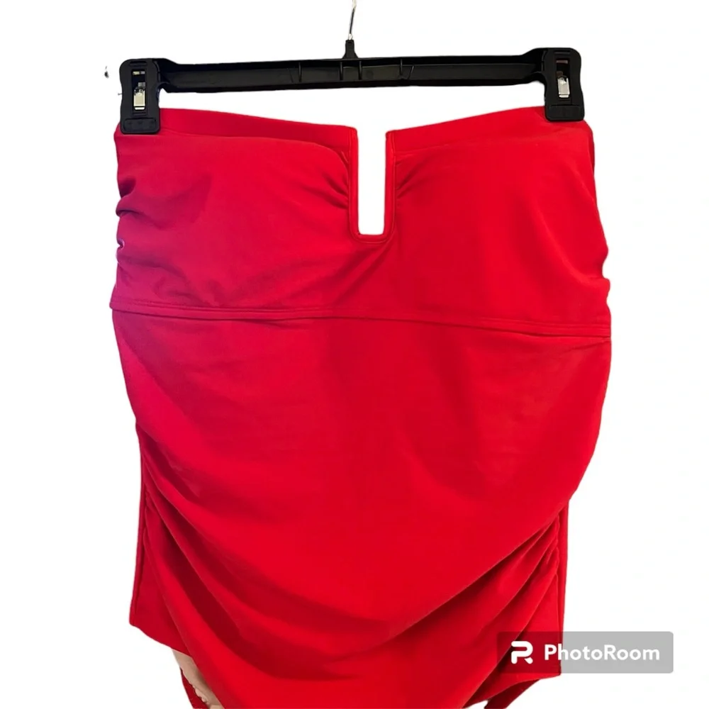 Kona Sol U-Wire Full Coverage one piece swimsuit / Red / 17 / Summer / Beach